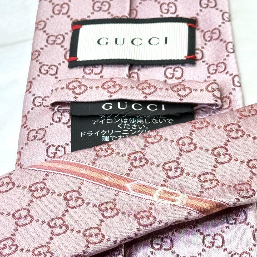 ☆即発 GUCCI GG 総柄 ピンク シルクネクタイ ベルト柄 高級感 美品