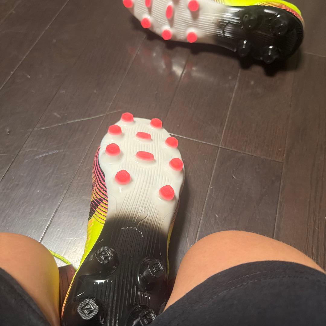 Puma サッカーシューズ イエロー hg