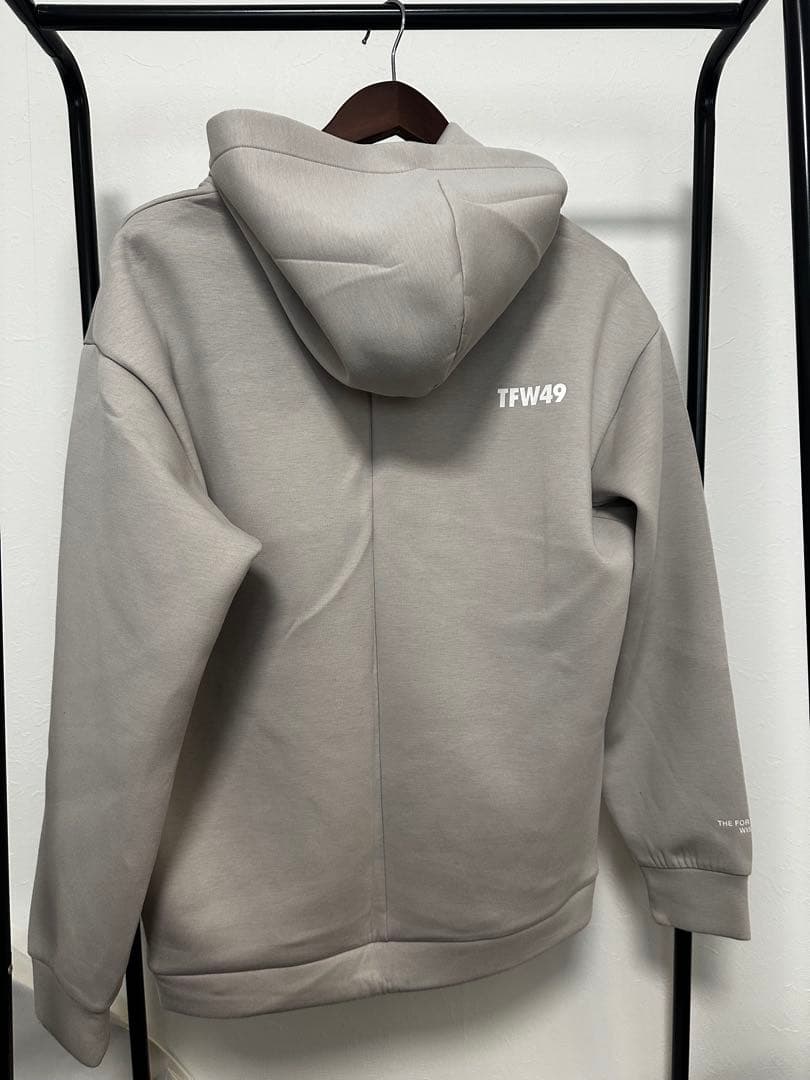 【TFW49】ゴルフウェア パーカー フーディ Lサイズ