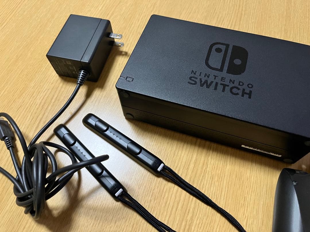 美品 Nintendo Switch グレー 【おまけ付き】