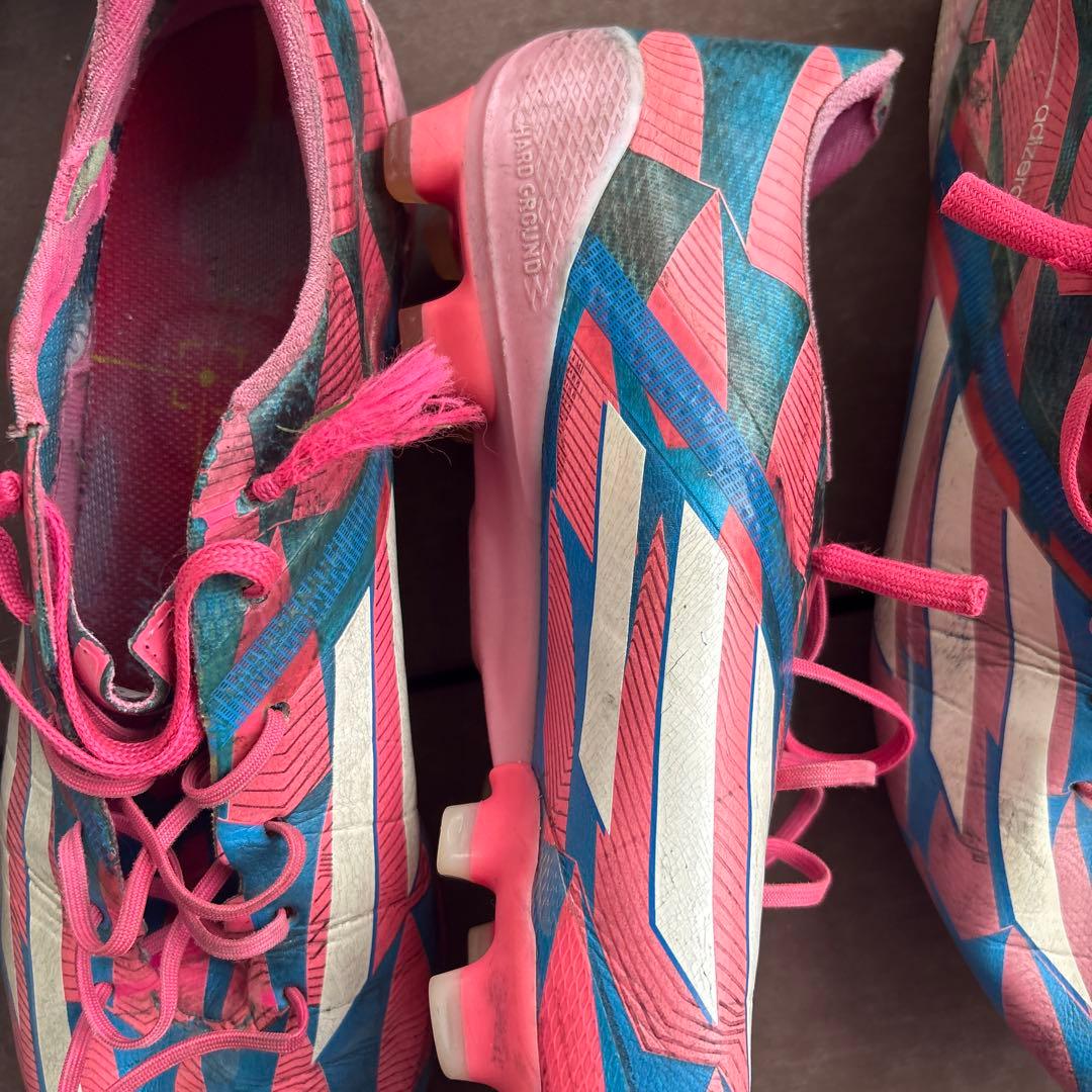 サッカースパイク