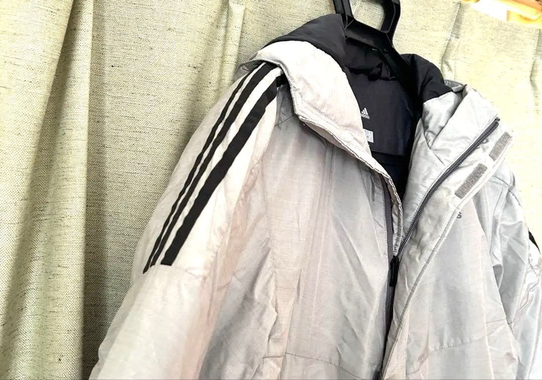 《新品》adidas ベンチコート CZ0623 グレー Lサイズ