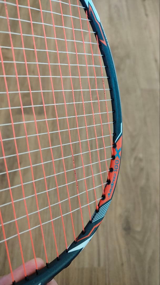 Victor 100X バドミントンラケット 専用ケース付き