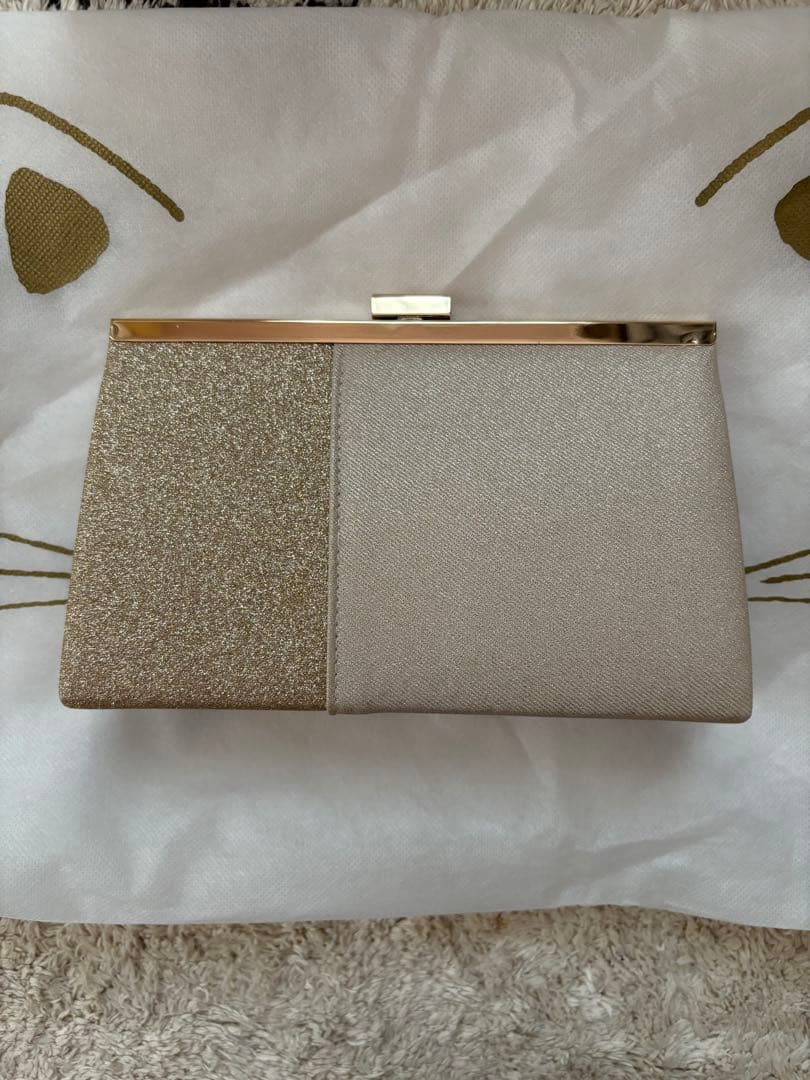 ★使用一度美品【AIMER】バイカラーBOXクラッチパーティーバッグベージュ