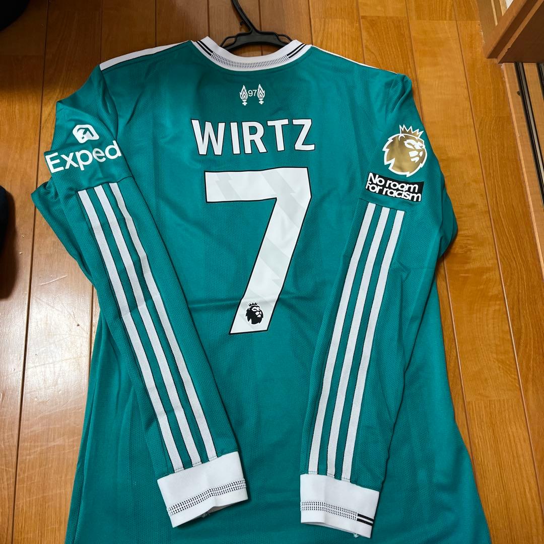 リヴァプール3rdユニホームヴィルツ