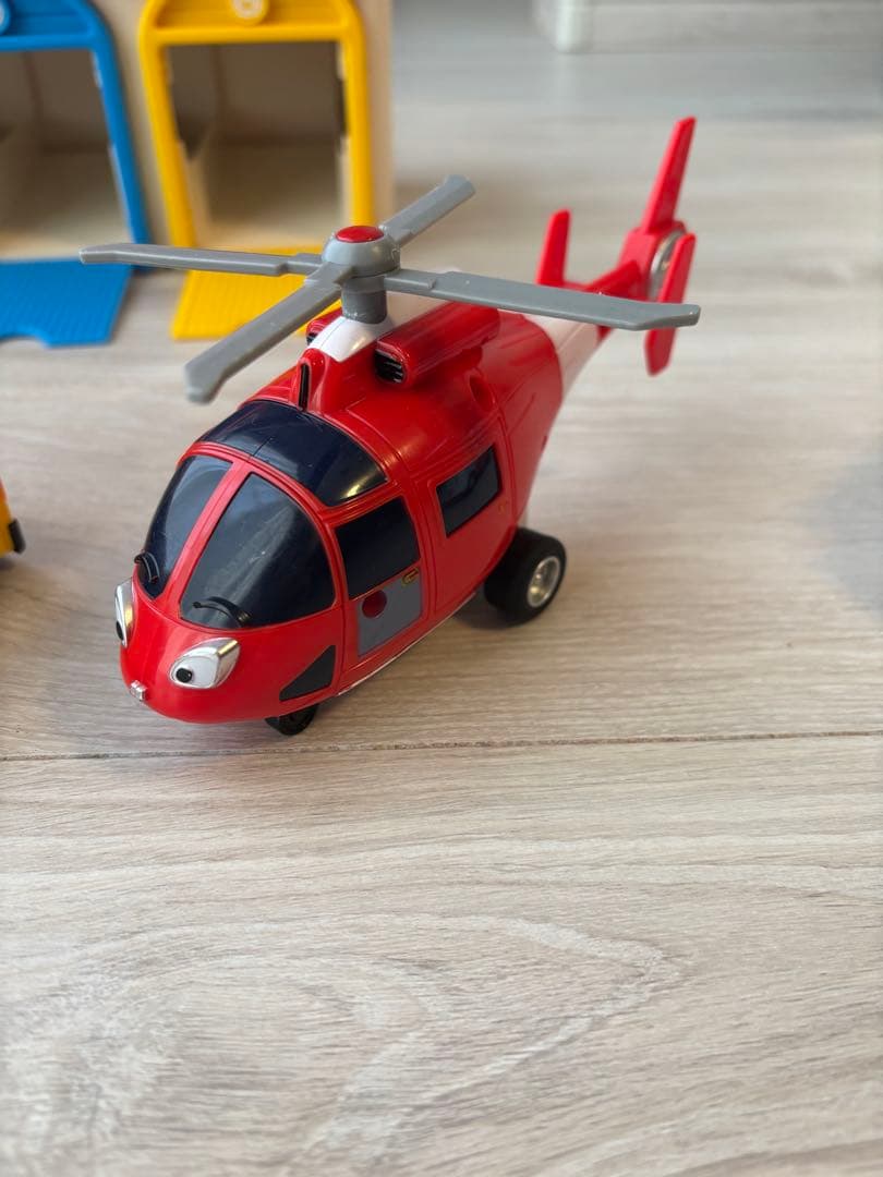 ちびっこバスTAYO 車庫　プルバックカー　6点