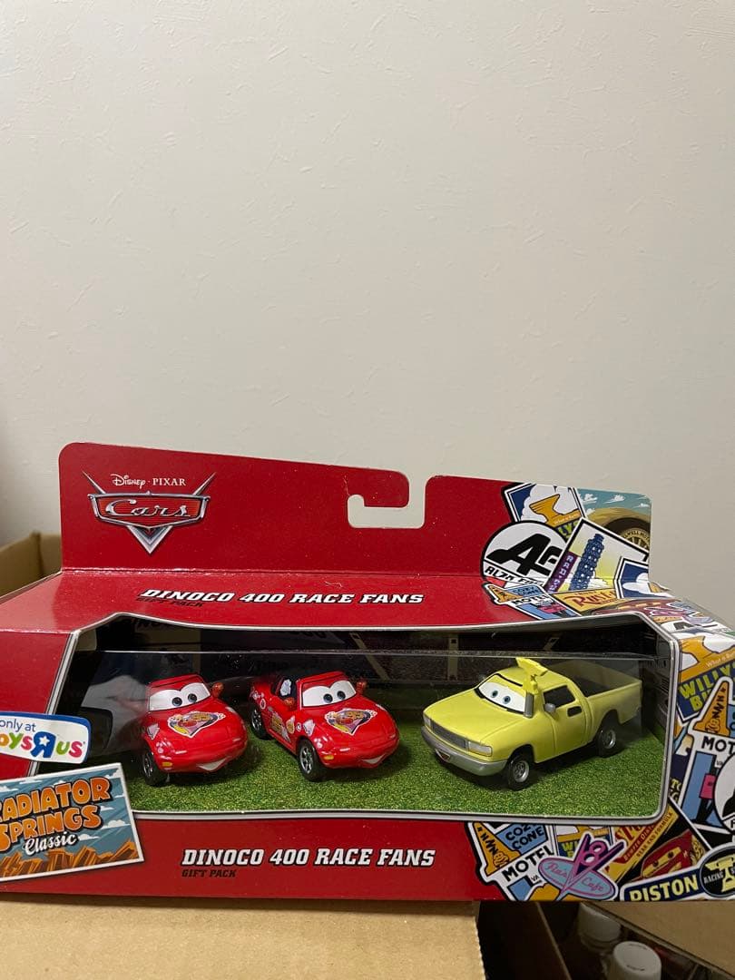 まるる　ディズニー ピクサー カーズ ミニカー3台セット