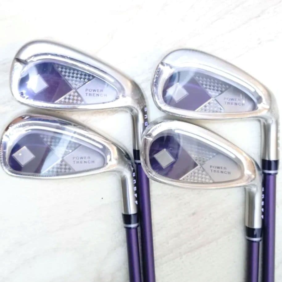 【月末特価・新品】ONOFF オノフ レディース アイアン 4本セット 21 A