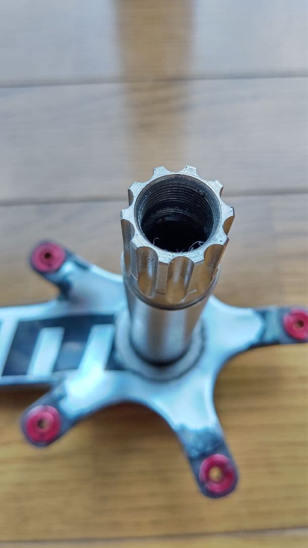 スラム レッド(SRAM RED) クランク