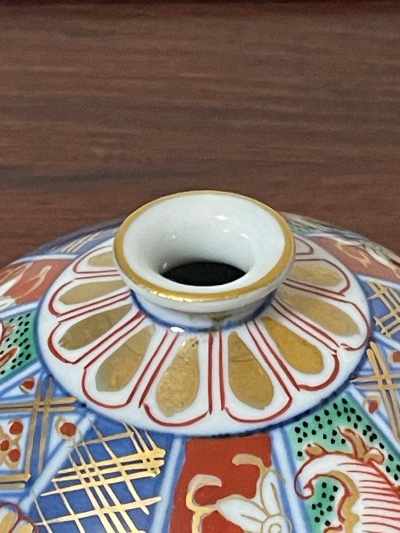 骨董品。 希少美品。大聖寺伊万里 奇玉宝鼎之珍、油壷1個のみです。金襴手 九谷