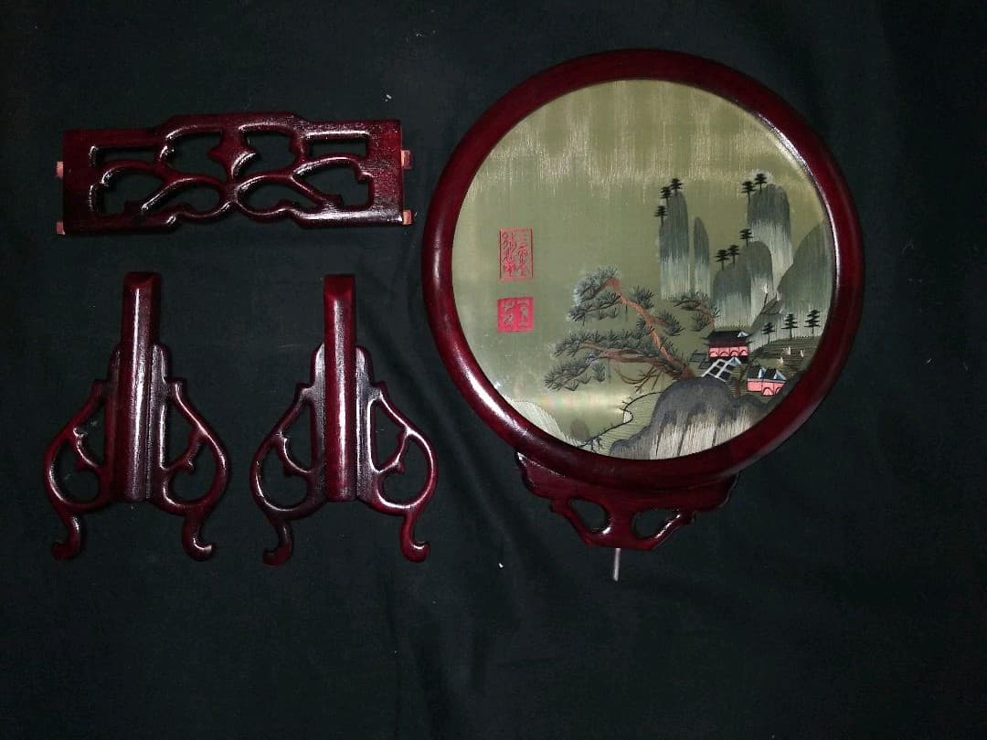 両面刺繍　円形　江南山水図　中国工芸品　置物　NO.547