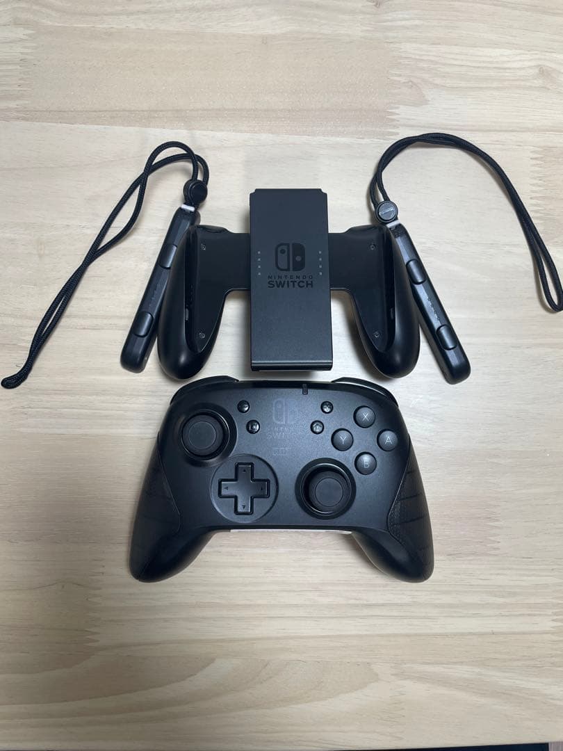 【ホリパッド/ケース付】Nintendo Switch ニンテンドースイッチ本体