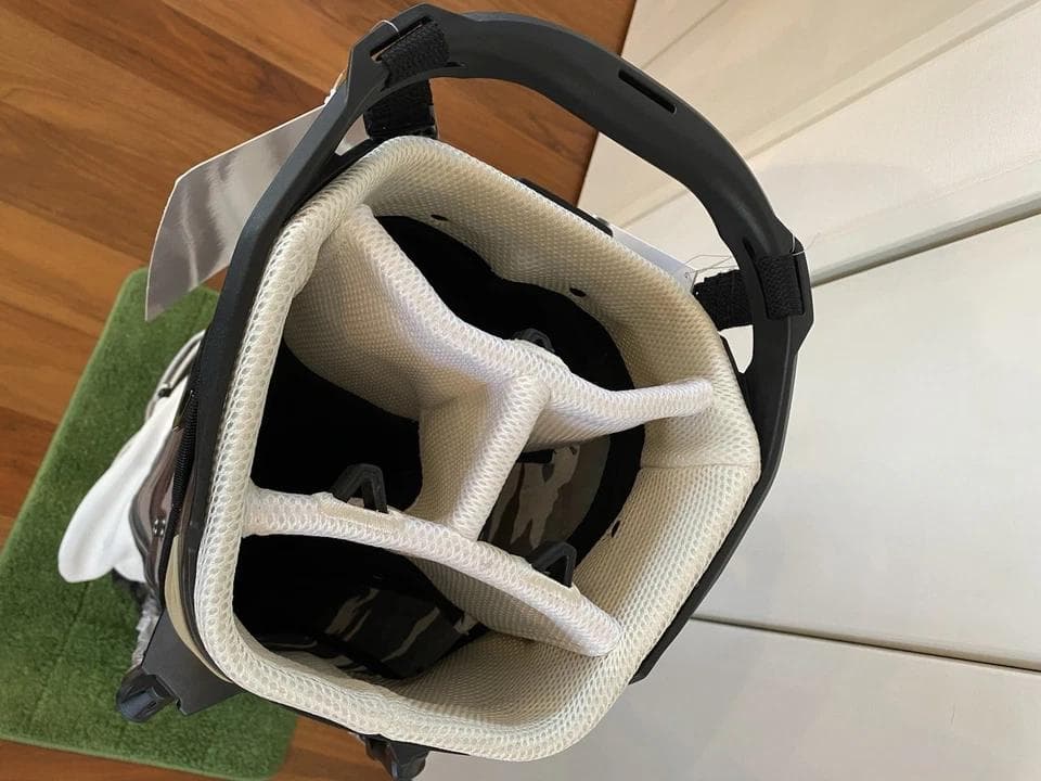 新品 キャロウェイ 迷彩柄　スタンド 軽量 ゴルフバッグ キャディバッグ