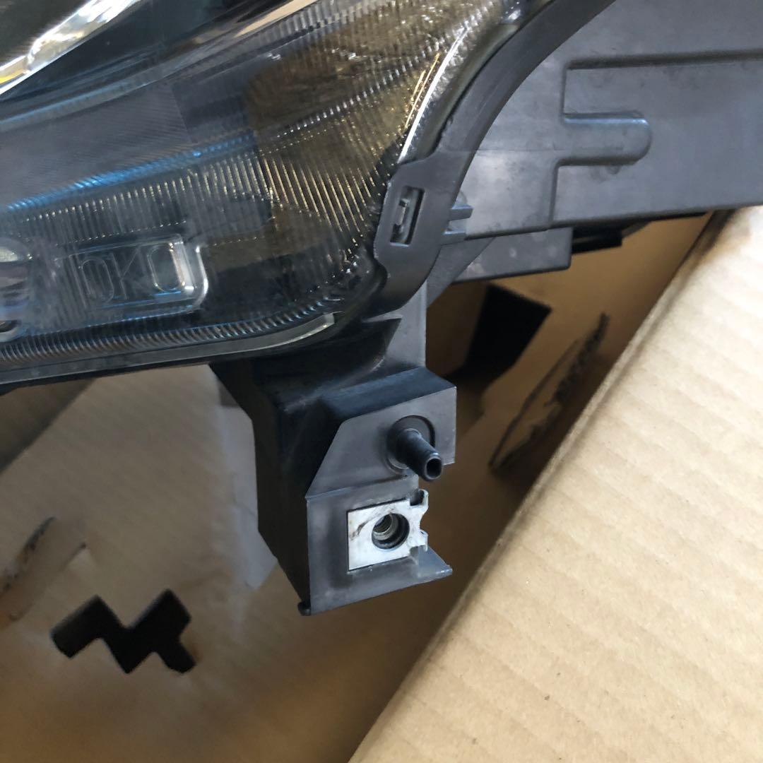 ノート　E12 左　ヘッドランプ　LED 取り付け破損なし　良品