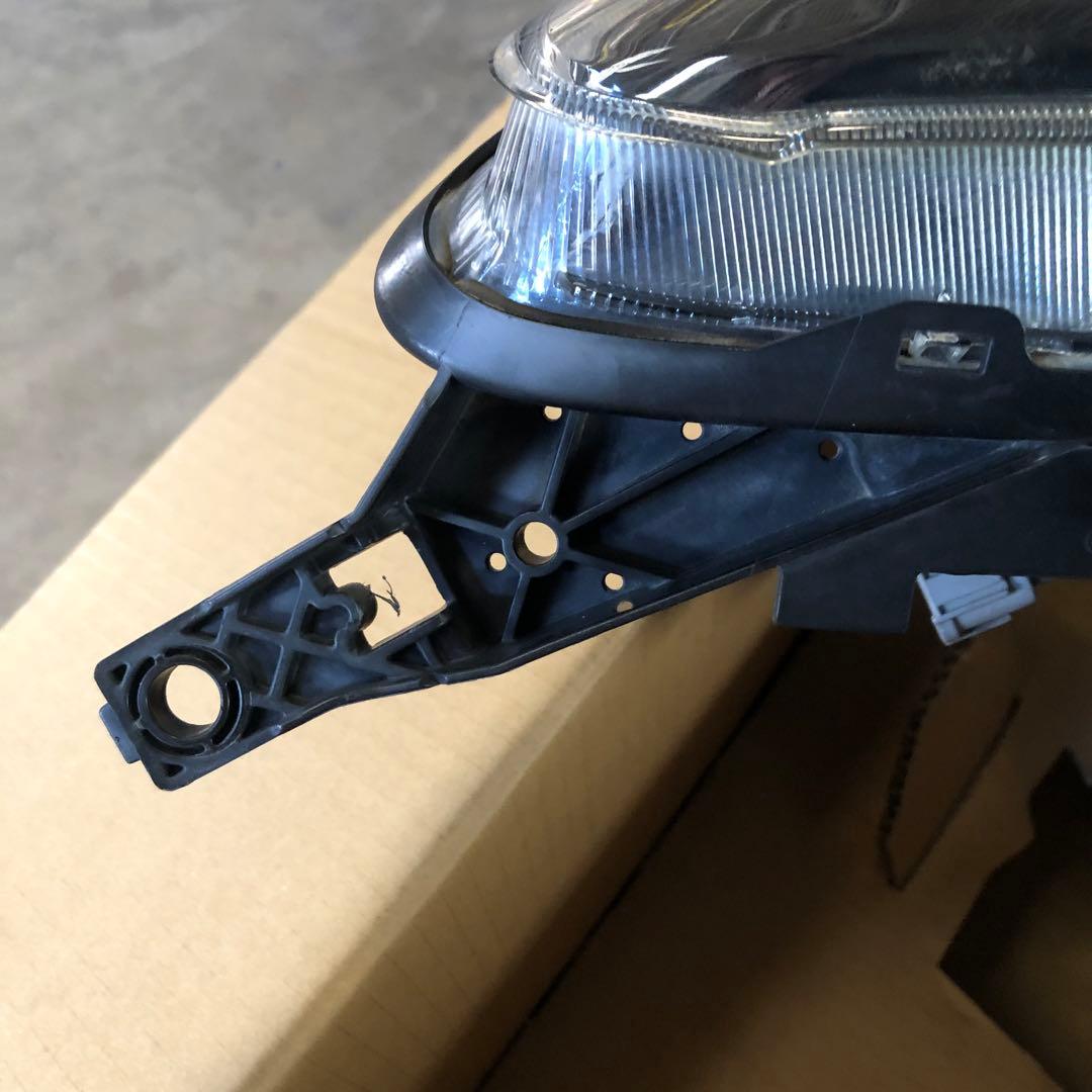 ノート　E12 左　ヘッドランプ　LED 取り付け破損なし　良品