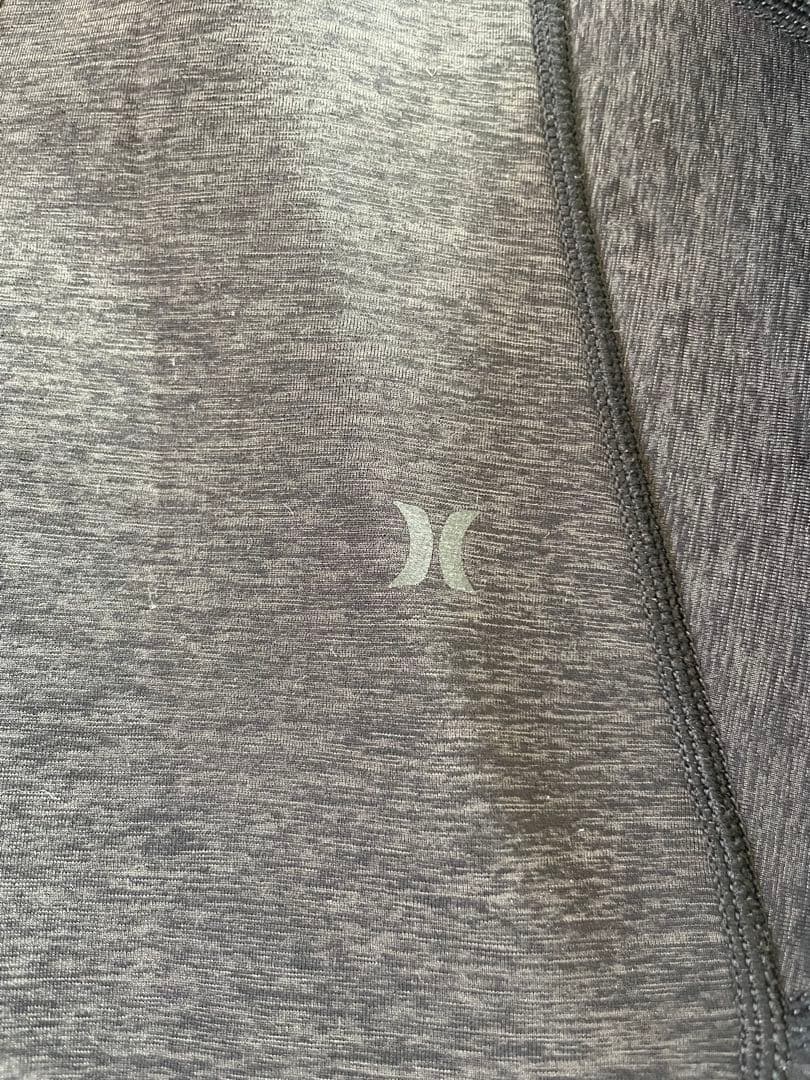 美品　Hurley タッパー グレー Lサイズ