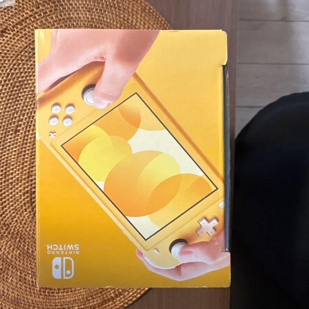 ゆち　Nintendo Switch Lite イエロー