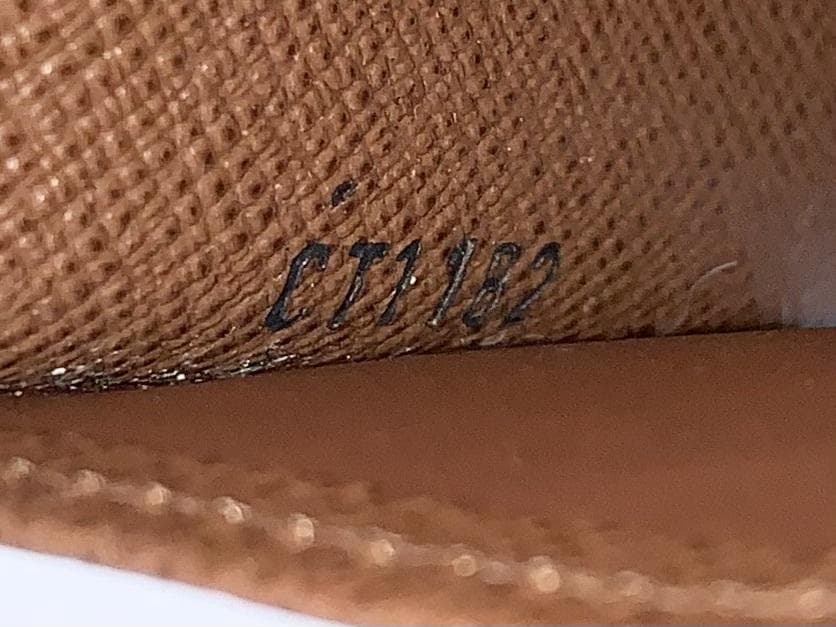 【正規品】美品 ルイヴィトン モノグラム レザー ミュルティクレ 6連キーケース