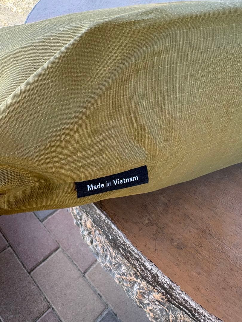 ヒルバーグアトラスベスタビュールサンド　ベトナム製