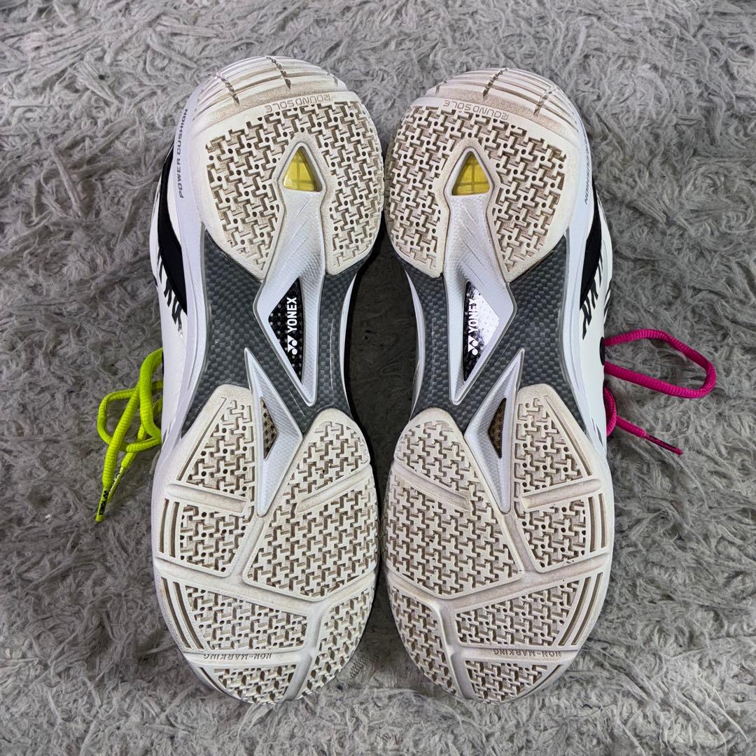 YONEX ヨネックス バドミントンシューズパワークッション桃田モデル 26.5