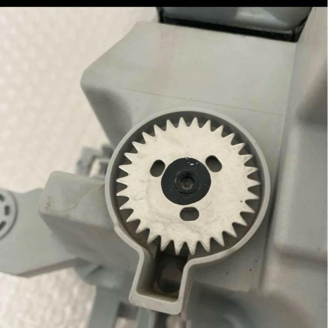 いすゞエルフ左側ヘッドランプコーナーランプセットレンズ割れなし取付部破損有り