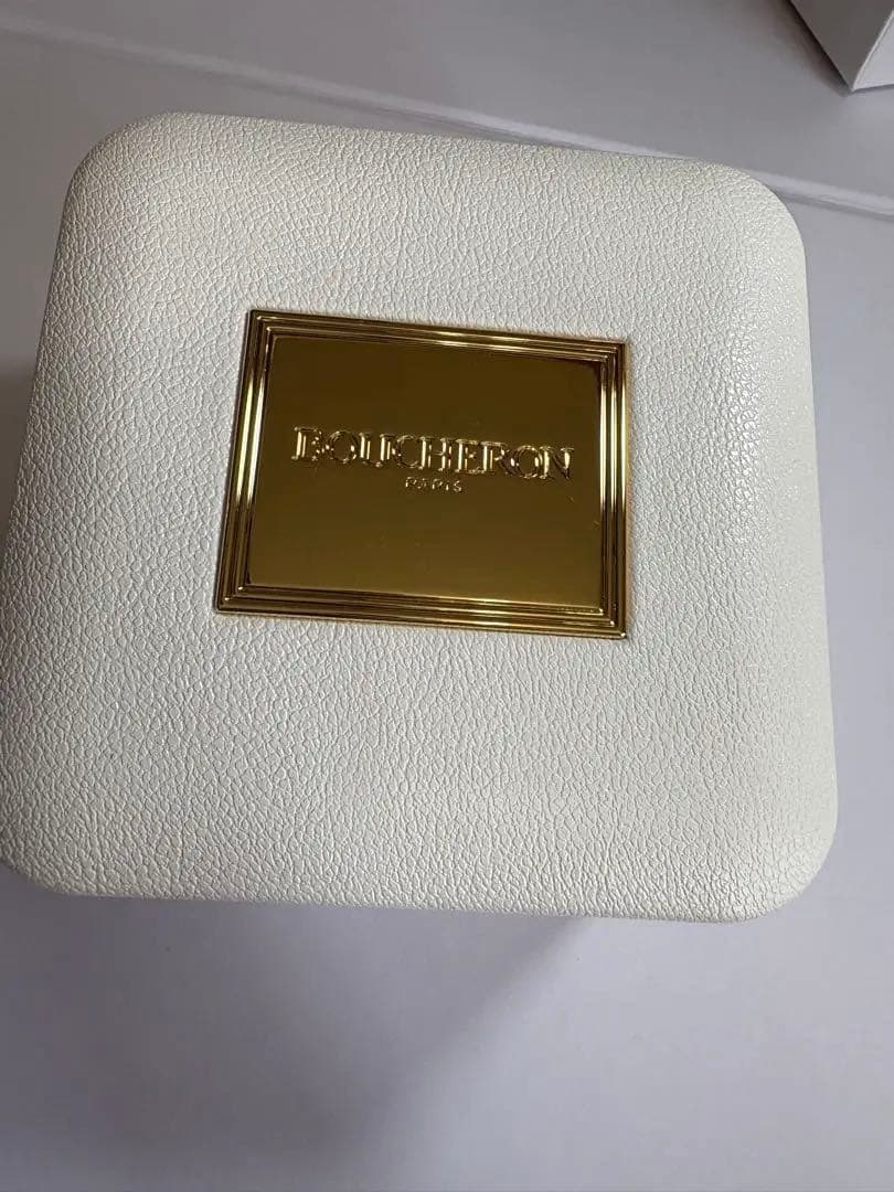 【美品】ブシュロン 空き箱 ジュエリーボックス　リボン付き紙袋2枚