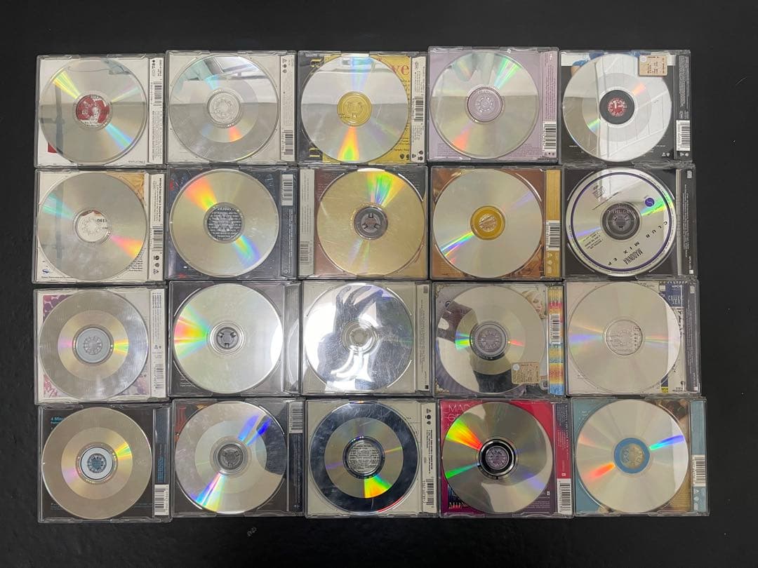 MADONNA マドンナ　CD 70枚位　まとめ売り　レアなCDもあるかも！