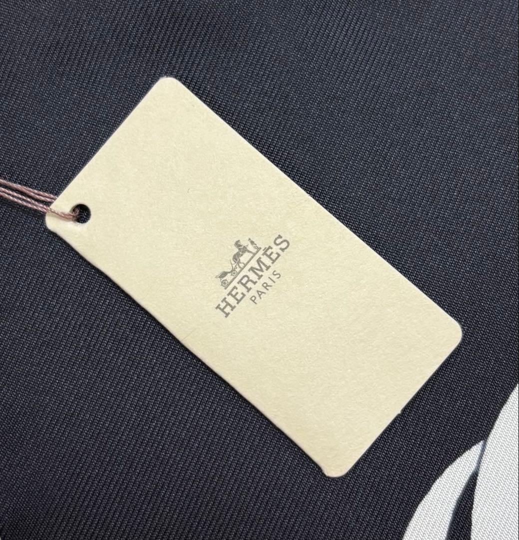 エルメス カレ90 刺繍が織りなす伝説 【未使用試着なし→正規ソルド購入】