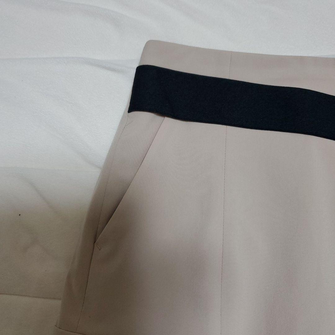 HYPERFLEX Vネック長袖トップスとスカートセット