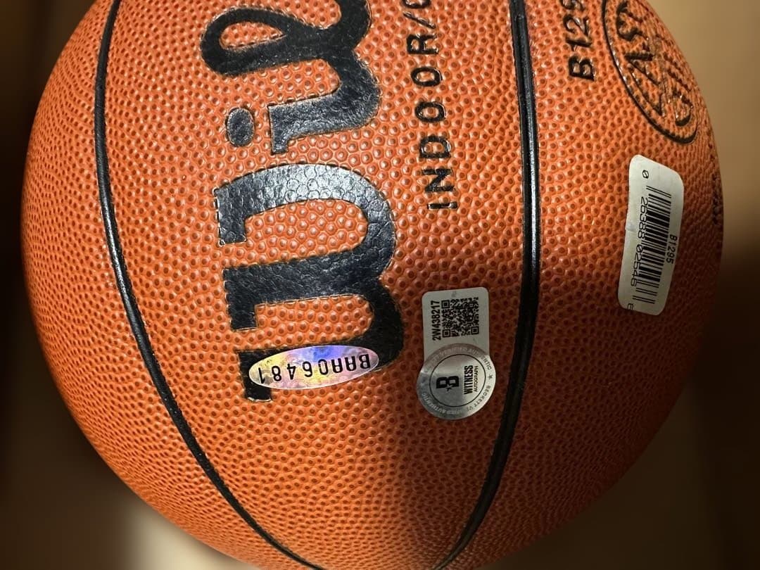 120%本物！格安！証明書・箱付！UDA ジョーダン サインボール しかも…