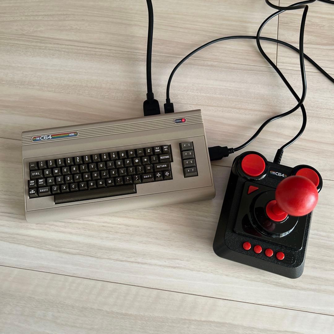 コモドール64 縮小復刻機 THE C64 MINI