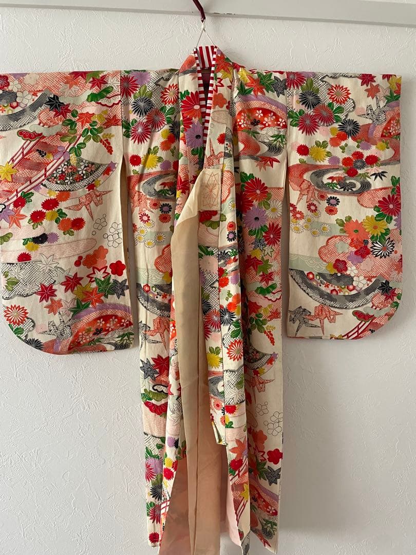 七五三　2歳　3歳　アンティークお着物セット　正絹白無地被布　ビーズバッグ