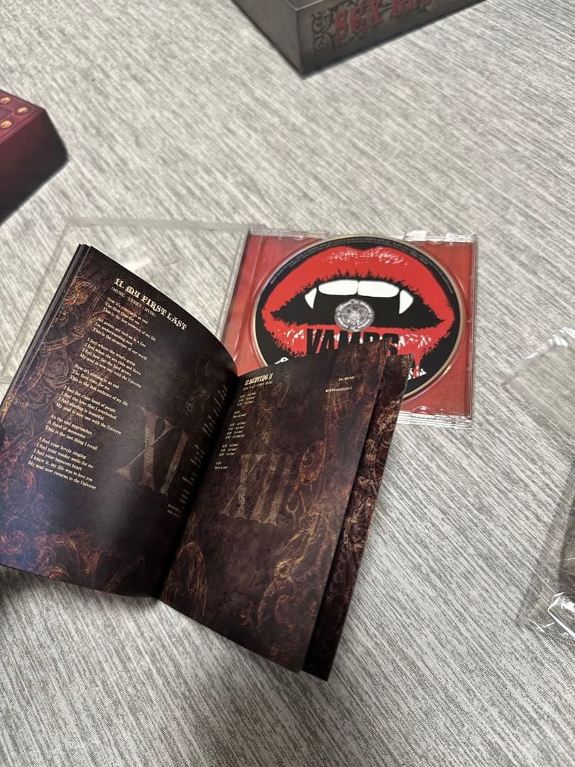 VAMPS BEST ALBUM 初回限定盤B