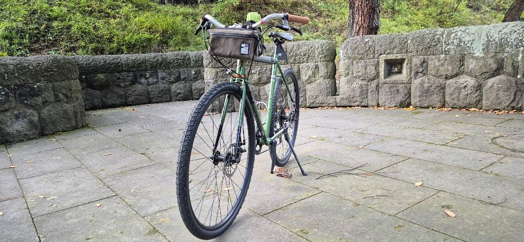 グラベルロードバイク スチールフレーム