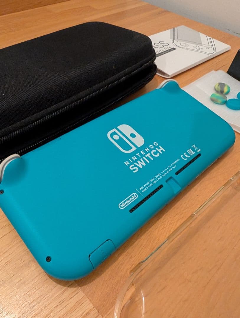 Nintendo Switch Lite ターコイズ 本体　カバー　ケース付