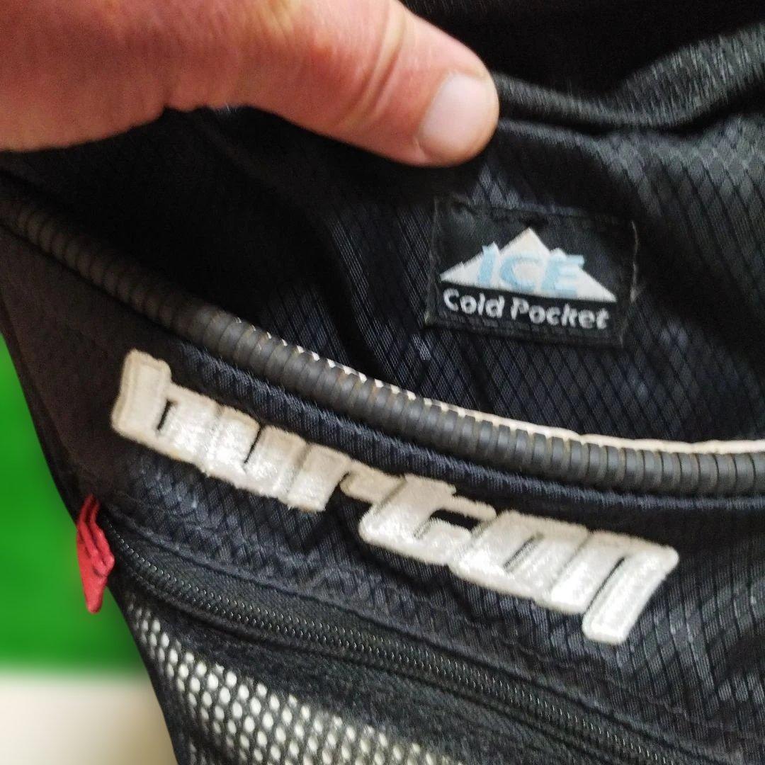 Burton スタンド式キャディバッグ 黒/ベージュ