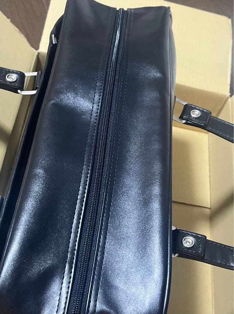 【レア】EASTBOY スクールバッグ　黒　赤刺繍 　角スレ無し♪美品