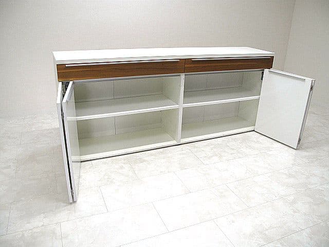 【展示品】ヒュルスタ サイドボード EverGlossホワイト リビングボード