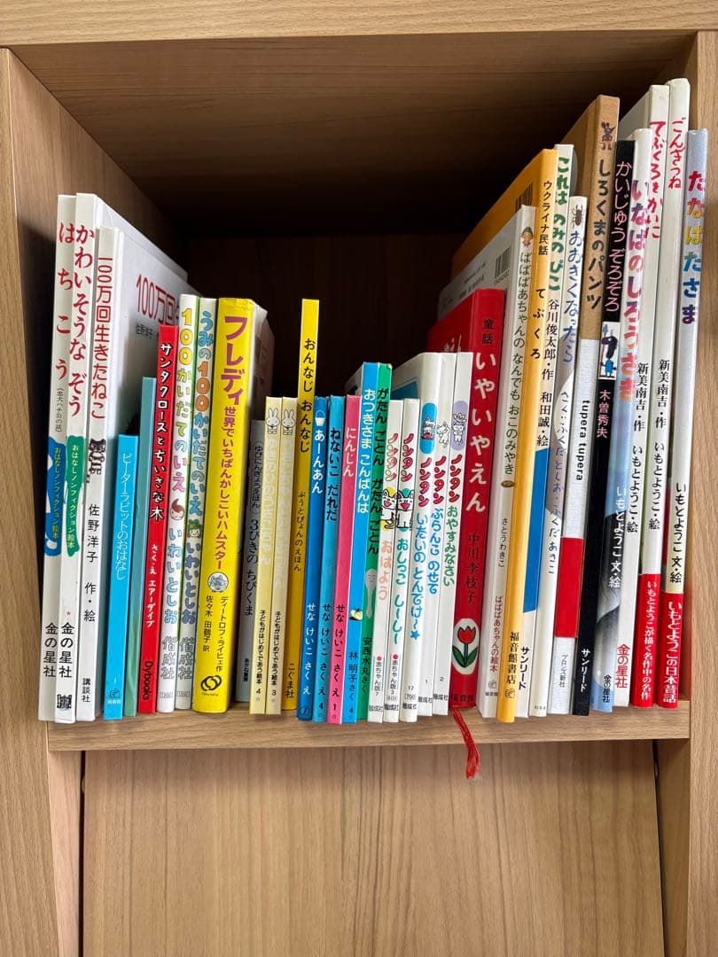 家庭保育園 絵本　約100冊 大量まとめ売り知育 幼児教育 人気絵本セット①