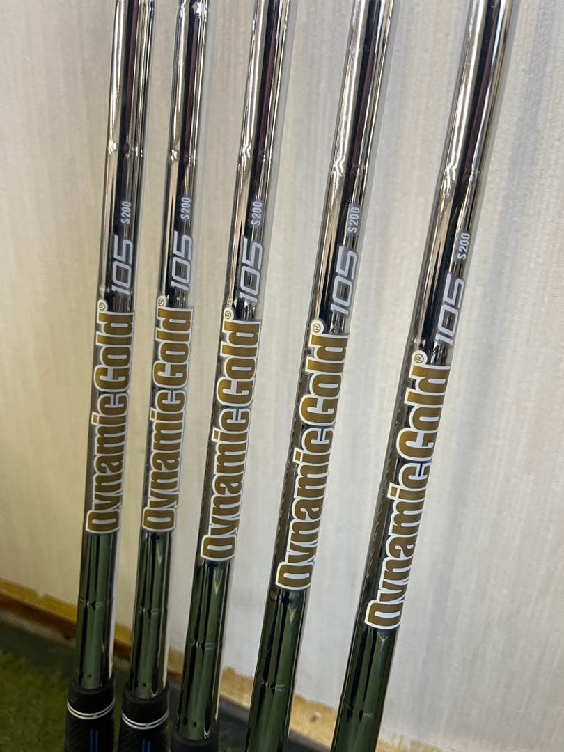 美品　ZXi7 アイアン　DG105 S200 PW~6