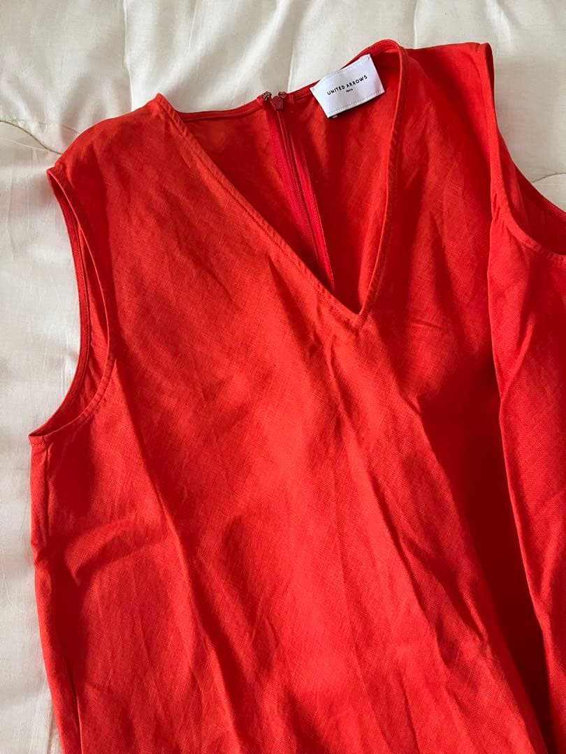 タグあり《超美品》UNITED ARROWS リネン　Vネック ワンピース 38