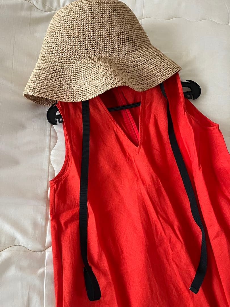 タグあり《超美品》UNITED ARROWS リネン　Vネック ワンピース 38