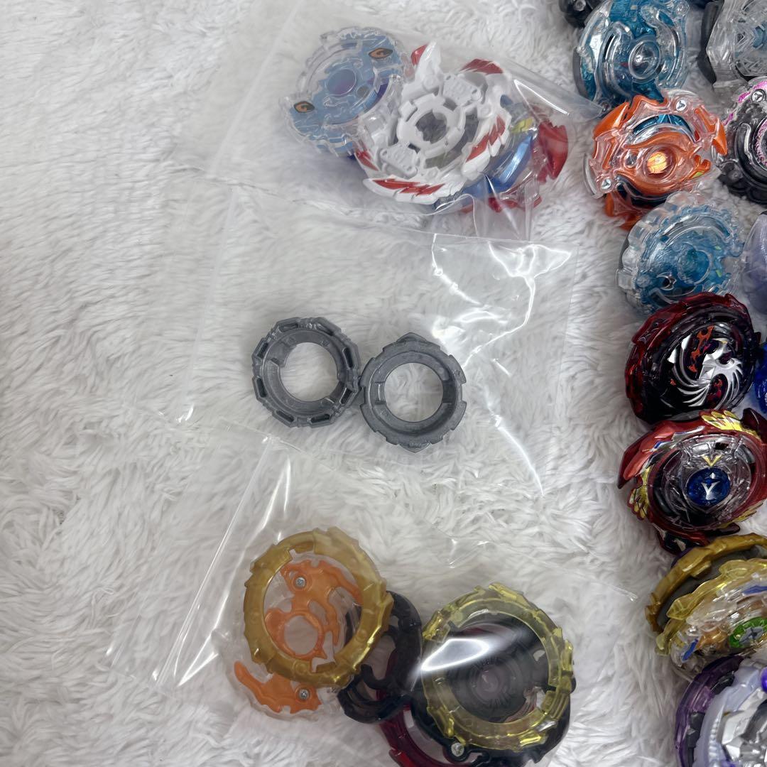 ベイブレードバースト 計135点 引退品 まとめ DB DU 付属パーツ有