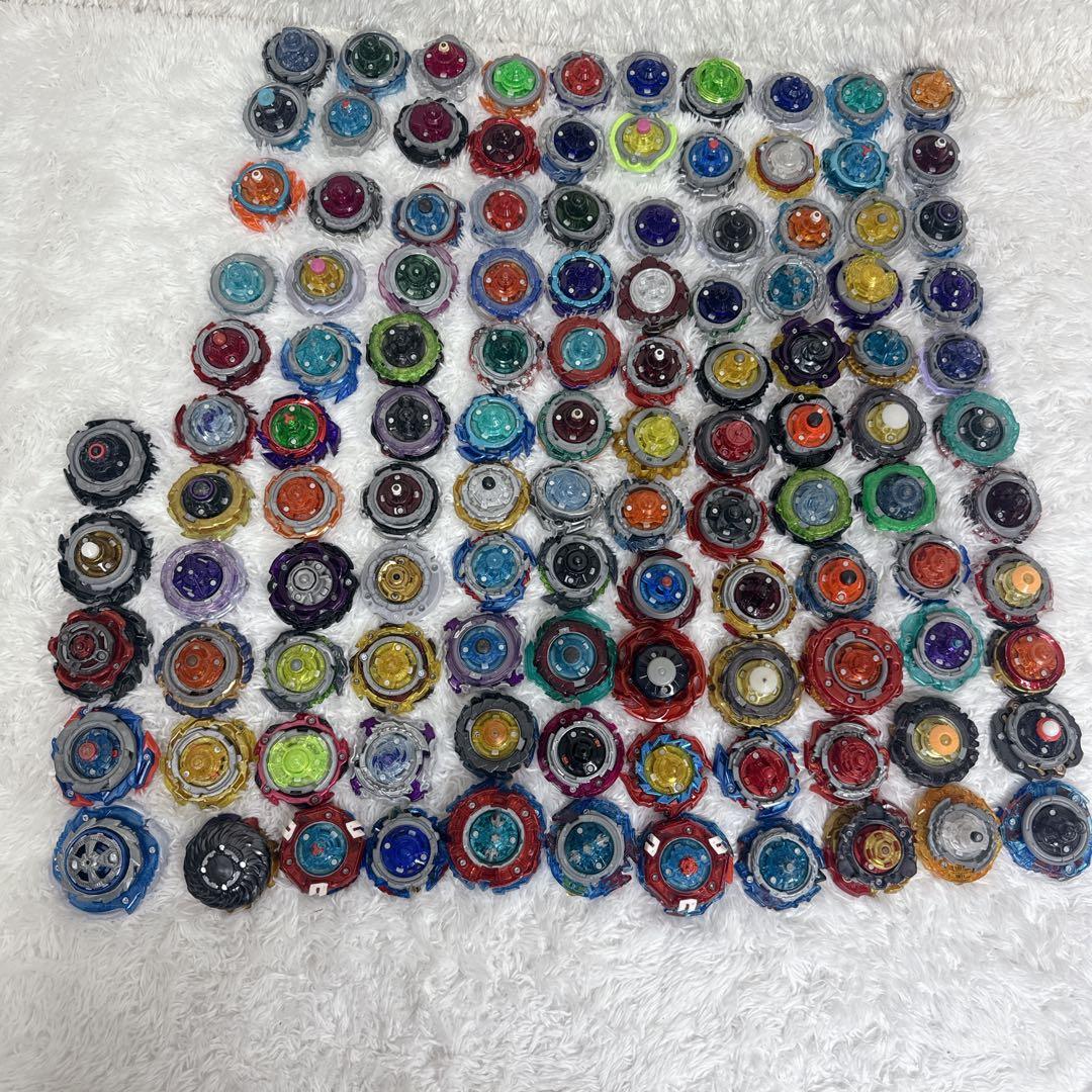 ベイブレードバースト 計135点 引退品 まとめ DB DU 付属パーツ有