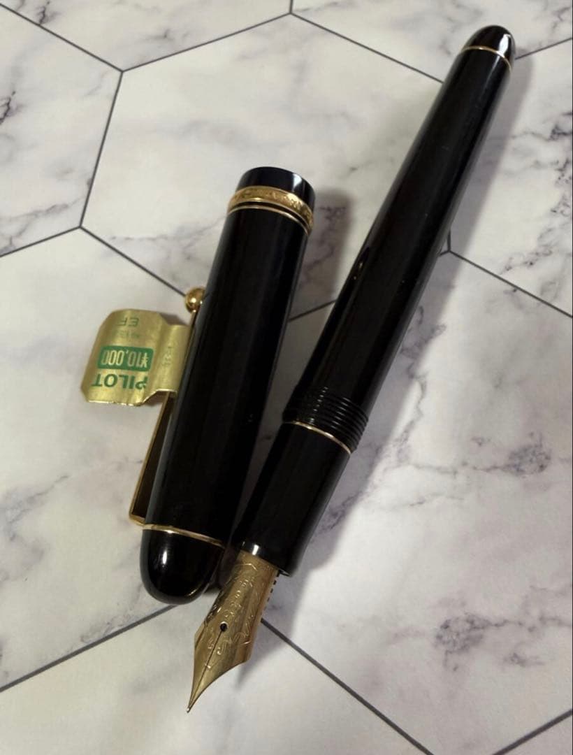 パイロットカスタム74（デッドストック新品） 14K金ペン先EF 万年筆の定番品