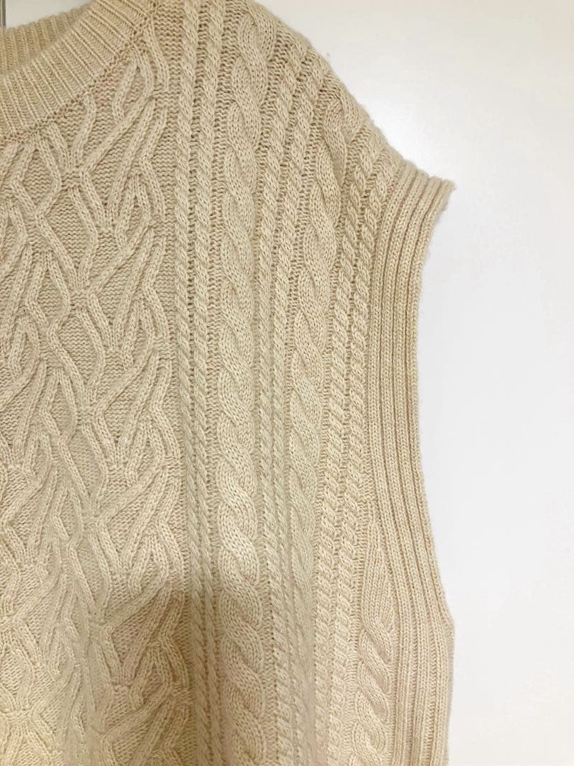 MORABITO BLANC モラビト　ケーブルニットベスト