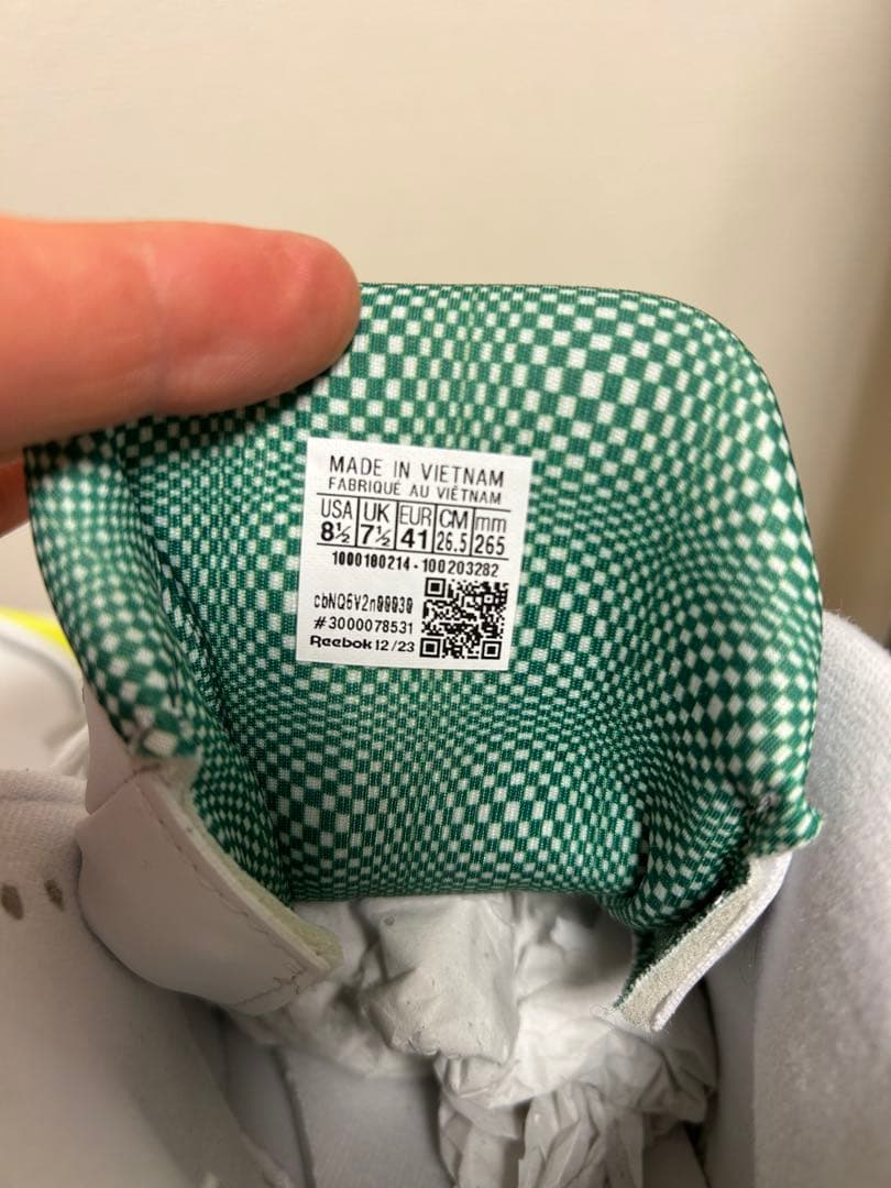 最終値下げ　未使用Reebok コートヴィクトリーポンプ　26.5センチ