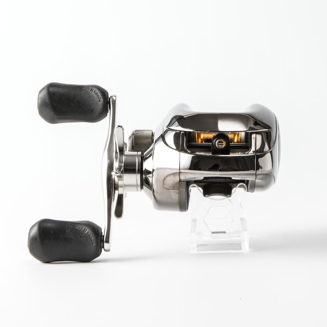 シマノ　アンタレスAR 右ハンドル　SHIMANO ANTARES AR