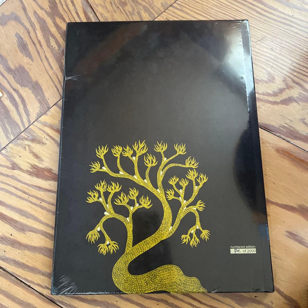 夜の木 tarabooks タラブックス　日本語版