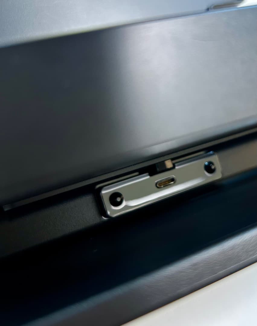 Nintendo Switch本体　と　ソフト「あつまれどうぶつの森」